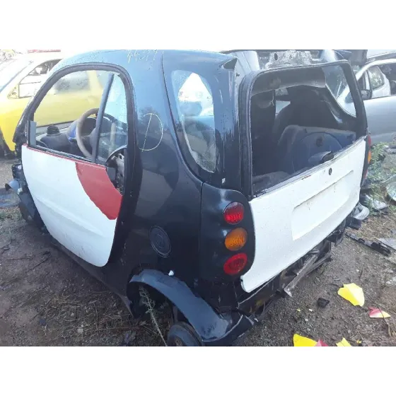 SMART MICRO COMPACT CAR '1999 600CC NEGRO