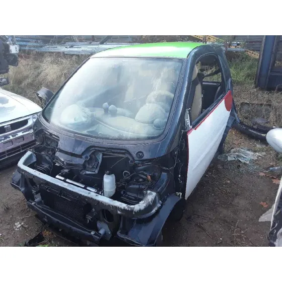 SMART MICRO COMPACT CAR '1999 600CC NEGRO