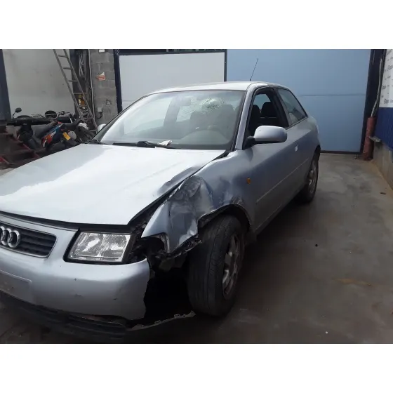 AUDI A3 (8L) '1998 1.8 20V PLATA