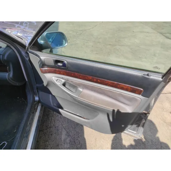 AUDI A4 BERLINA (B5) '2000 1.9 TDI PLATA