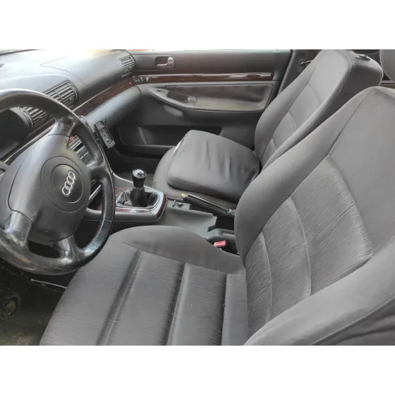 AUDI A4 BERLINA (B5) '2000 1.9 TDI PLATA