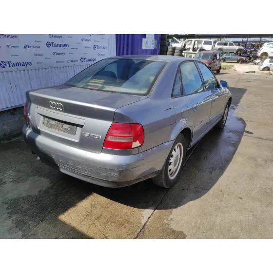 AUDI A4 BERLINA (B5) '2000 1.9 TDI PLATA