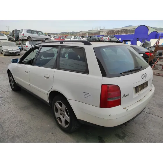 AUDI A4 AVANT (B5) '2000 1.8 20V TURBO BLANCO