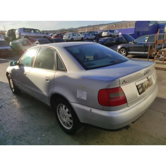 AUDI A4 BERLINA (B5) '1998 1.8 20V PLATA