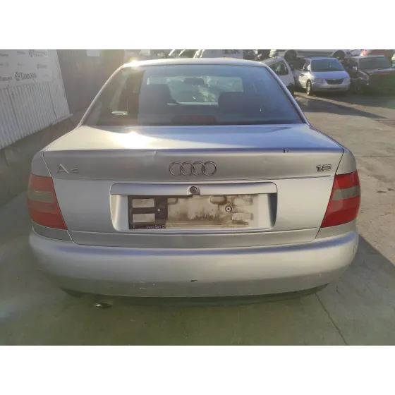 AUDI A4 BERLINA (B5) '1998 1.8 20V PLATA