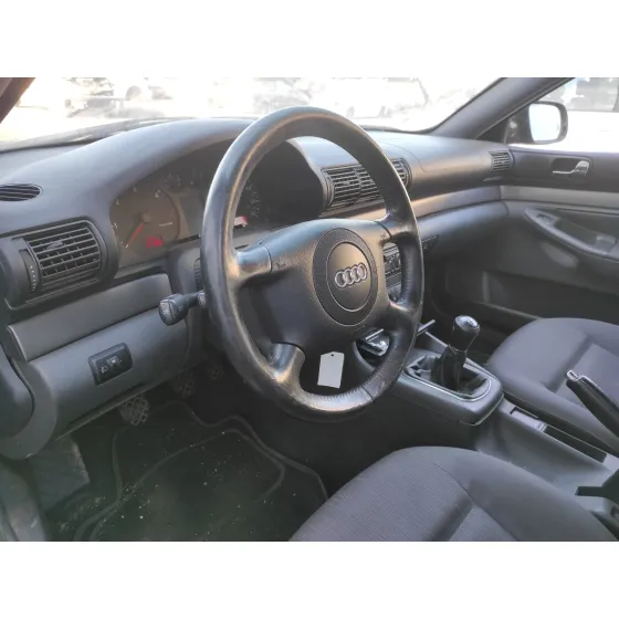 AUDI A4 AVANT (B5) '2000 1.9 TDI VERDE OSCURO