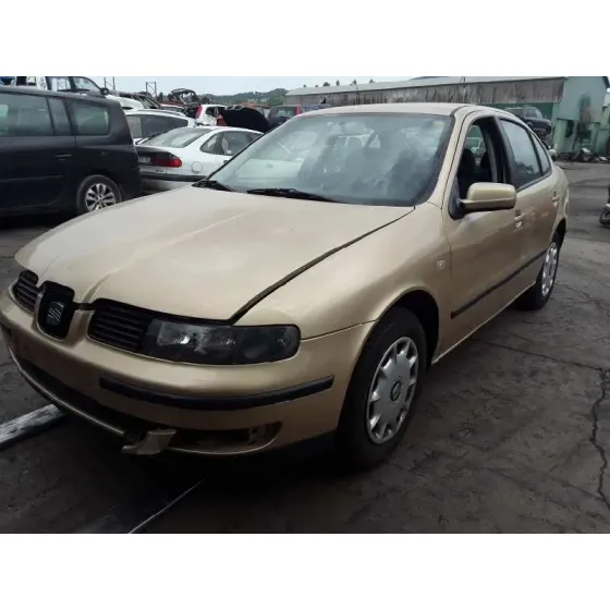 SEAT TOLEDO (1M2) '2000 SELECT CHAMPAN