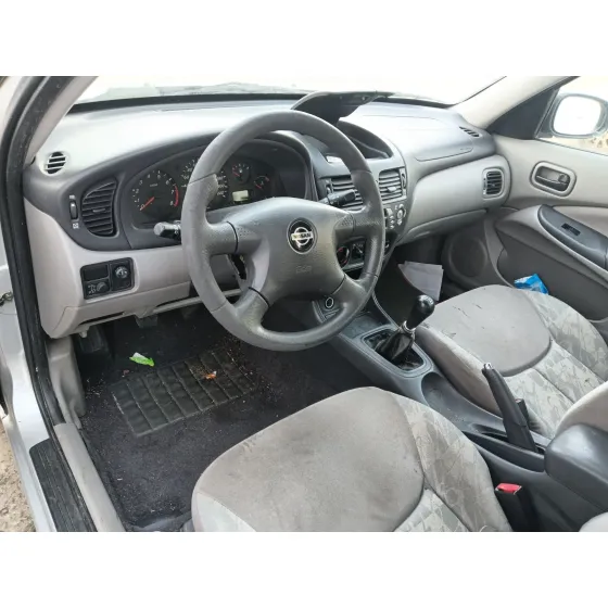 Nissan ALMERA II HATCHBACK (N16) 2000