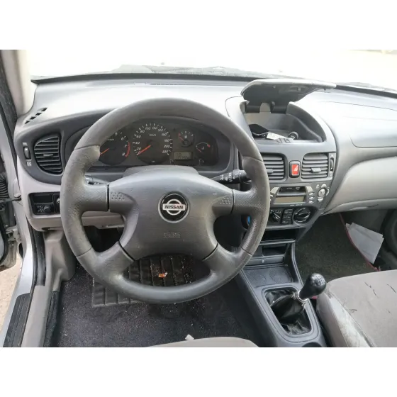 Nissan ALMERA II HATCHBACK (N16) 2000