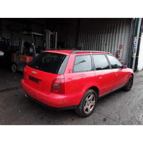 AUDI A4 AVANT (B5) '1998 1.9 TDI ROJO