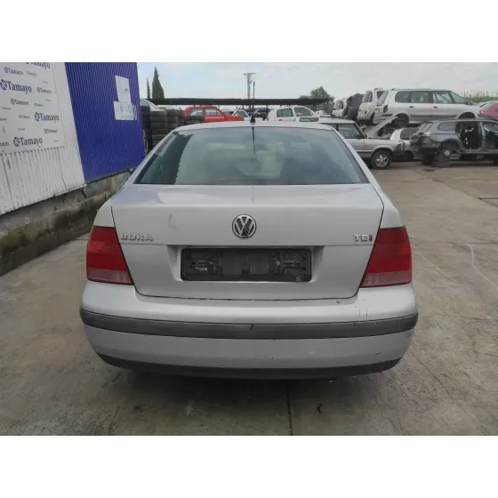 VOLKSWAGEN BORA BERLINA (1J2) '1999 1.9 SDI PLATA