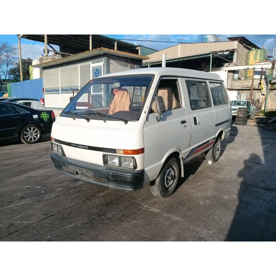 Nissan VANETTE FURGONETA (_C22) 1986