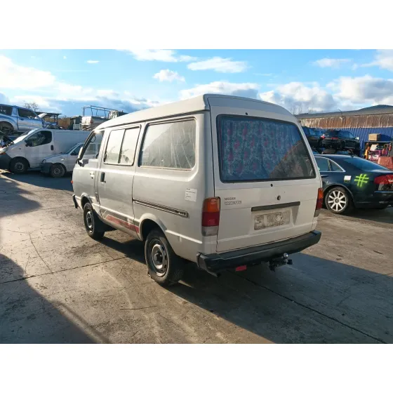 Nissan VANETTE FURGONETA (_C22) 1986