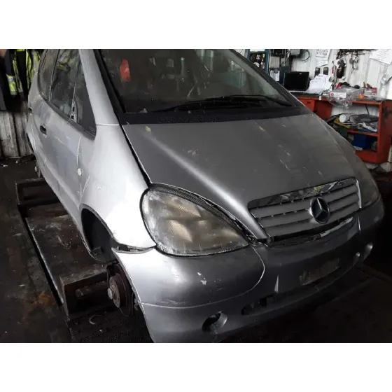 MERCEDES CLASE A (W168) '1999 1.4 CAT PLATA