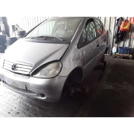 MERCEDES CLASE A (W168) '1999 1.4 CAT PLATA