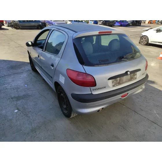 PEUGEOT 206 BERLINA '1999 1.9 DIESEL PLATA