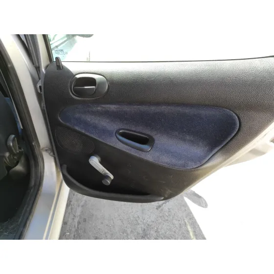 PEUGEOT 206 BERLINA '1999 1.9 DIESEL PLATA