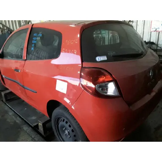 RENAULT CLIO III '2011 1.2 16V ROJO
