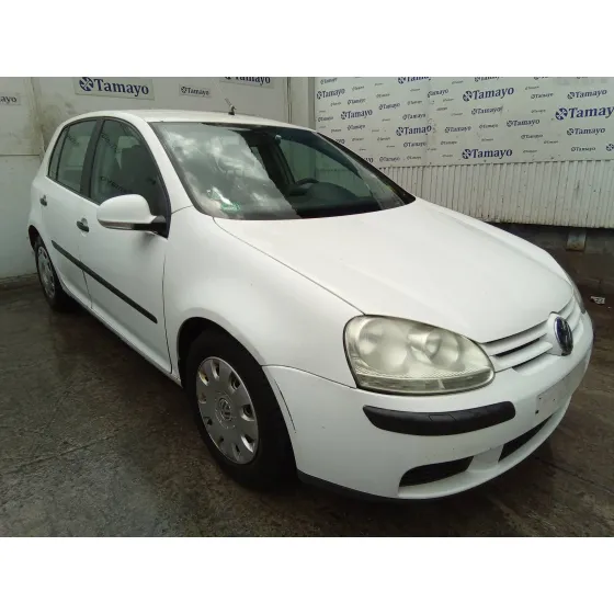 VOLKSWAGEN GOLF V BERLINA (1K1) '2005 BLANCO
