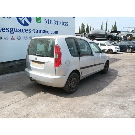 Skoda ROOMSTER (5J7) 2007