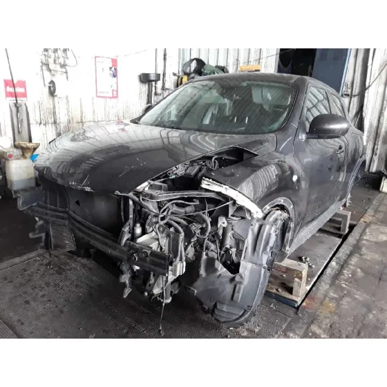NISSAN JUKE (F15) '2010 * NEGRO
