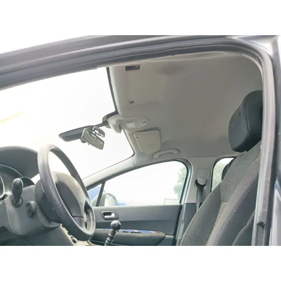 PEUGEOT 5008 '2011 *