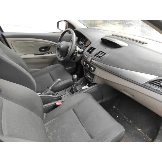 RENAULT MEGANE III SPORT TOURER '2011 1.5 DCI DIESEL FAP AZUL MARINO