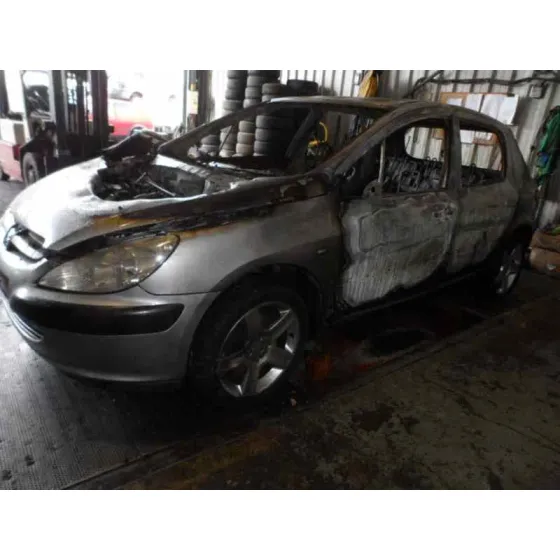 PEUGEOT 307 (S1) '2004 2.0 16V HDI FAP CAT (RHR / DW10BTED4) GRIS / CALCINADO