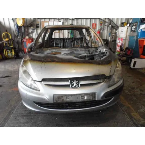PEUGEOT 307 (S1) '2004 2.0 16V HDI FAP CAT (RHR / DW10BTED4) GRIS / CALCINADO