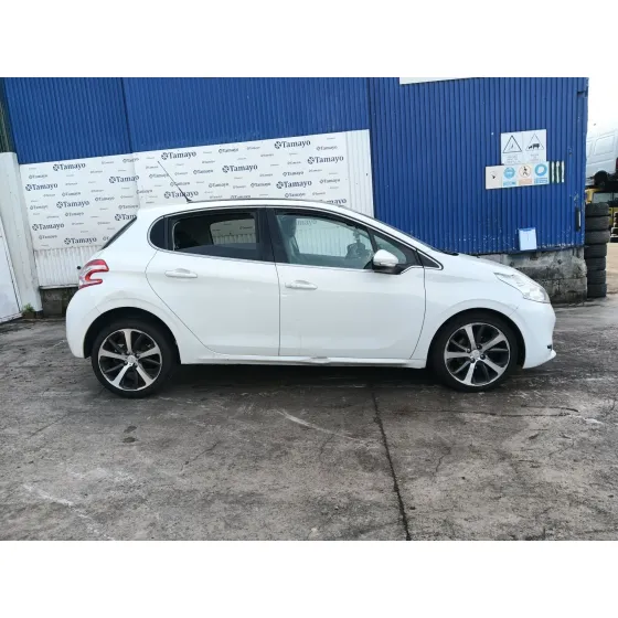 Peugeot 208 I (CA_, CC_) 2012