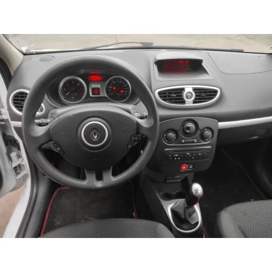 RENAULT CLIO III '2012 * BLANCO