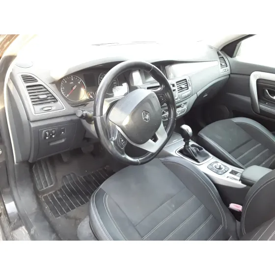 RENAULT LAGUNA GRANDTOUR III '2012 DCI FAP NEGRO
