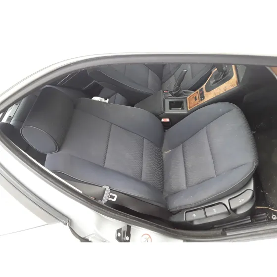 BMW SERIE 5 BERLINA (E39) '2000 528I PLATA