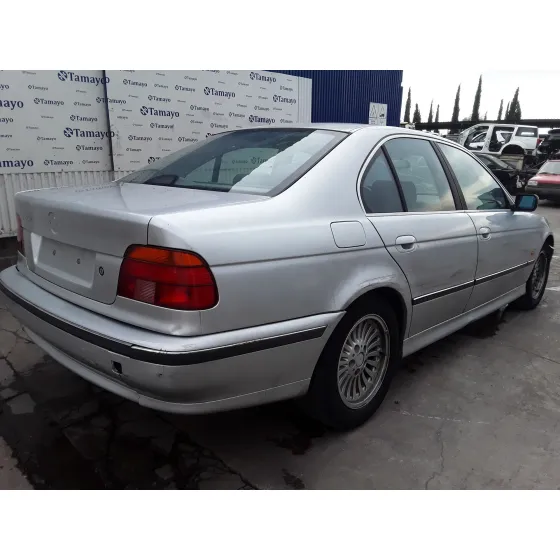 BMW SERIE 5 BERLINA (E39) '2000 528I PLATA
