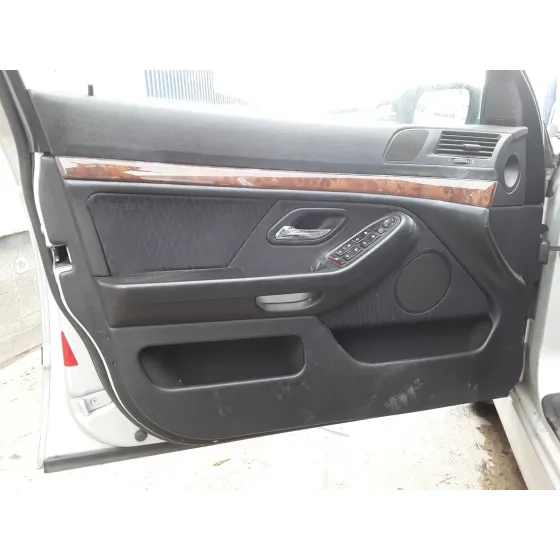 BMW SERIE 5 BERLINA (E39) '2000 528I PLATA