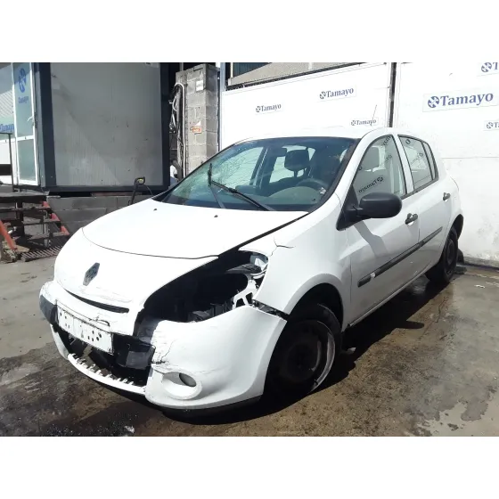 RENAULT CLIO III '2013 1.5 DCI DIESEL FAP BLANCO