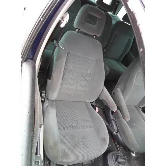 FORD GALAXY (VY) '2000 1.9 TDI CAT AZUL MARINO