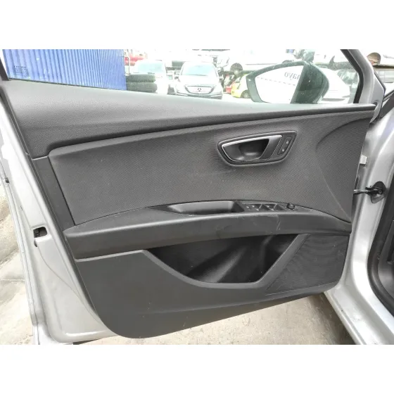 SEAT LEON (5F1) '2013 1.6 TDI PLATA