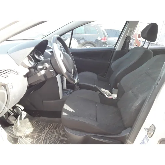 PEUGEOT 207 '2006 BLANCO