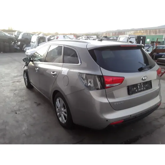 KIA CEE'D SPORTY WAGON '2016 1.6 GDI CAT PLATA