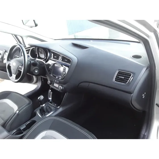 KIA CEE'D SPORTY WAGON '2016 1.6 GDI CAT PLATA