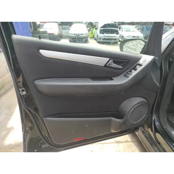 MERCEDES CLASE B (W245) '2008 2.0 CDI CAT NEGRO