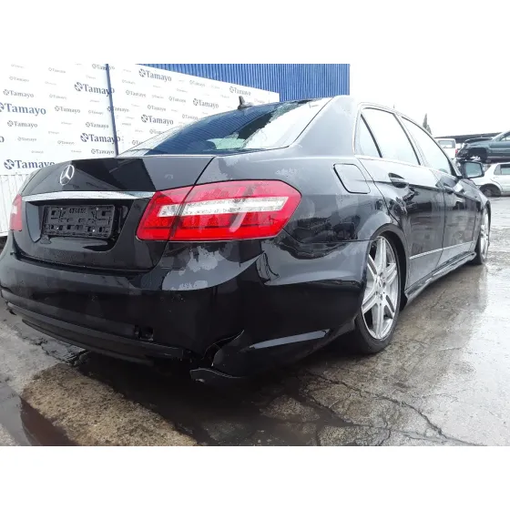 MERCEDES CLASE E (W212) LIM. '2012 E 500 CGI BLUEEFFICIENCY 4-MATIC (212.091) NEGRO