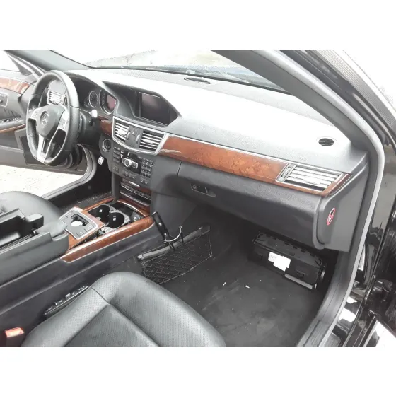 MERCEDES CLASE E (W212) LIM. '2012 E 500 CGI BLUEEFFICIENCY 4-MATIC (212.091) NEGRO