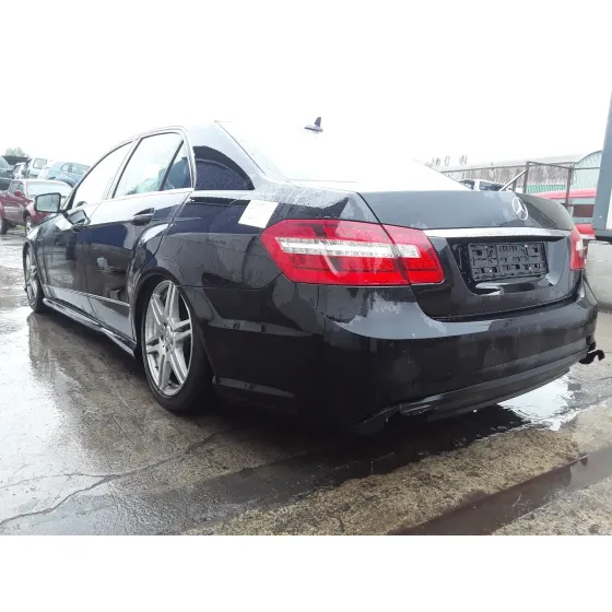 MERCEDES CLASE E (W212) LIM. '2012 E 500 CGI BLUEEFFICIENCY 4-MATIC (212.091) NEGRO