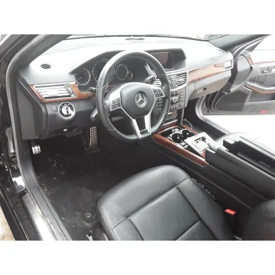 MERCEDES CLASE E (W212) LIM. '2012 E 500 CGI BLUEEFFICIENCY 4-MATIC (212.091) NEGRO