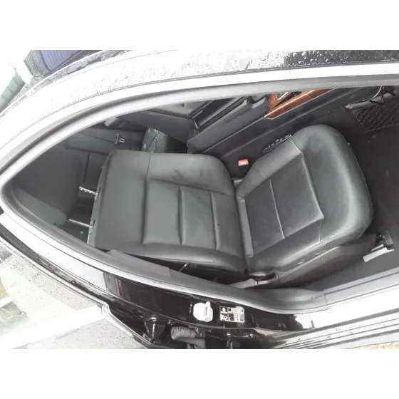 MERCEDES CLASE E (W212) LIM. '2012 E 500 CGI BLUEEFFICIENCY 4-MATIC (212.091) NEGRO