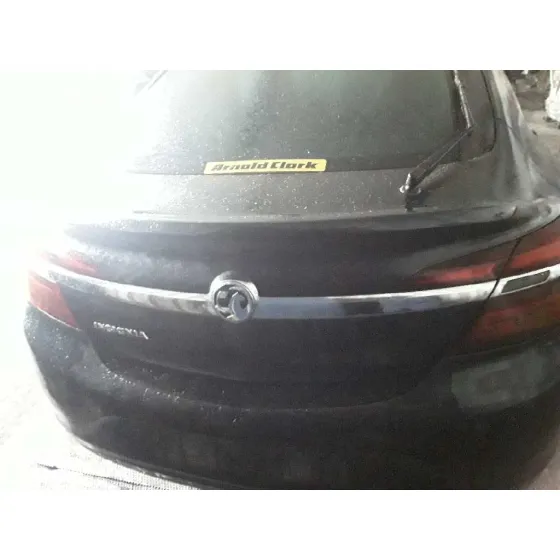 OPEL INSIGNIA BERLINA '2014 1.4 16V TURBO (BIVALENT. GASOLINA / LPG) NEGRO