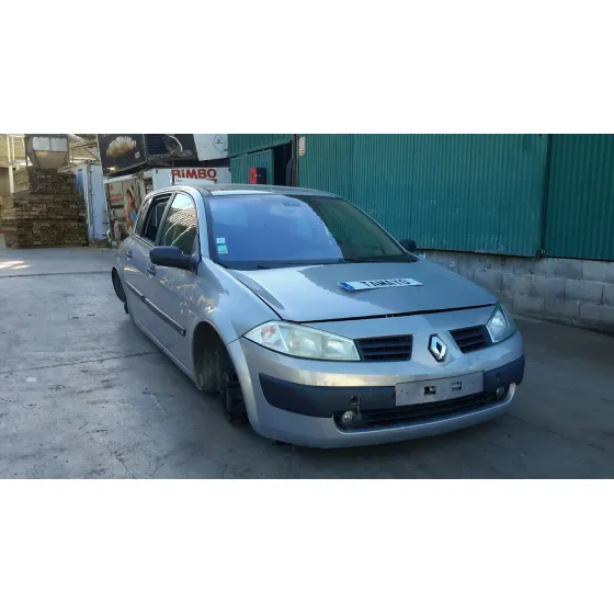 RENAULT MEGANE II BERLINA 3P '2004 * GRIS