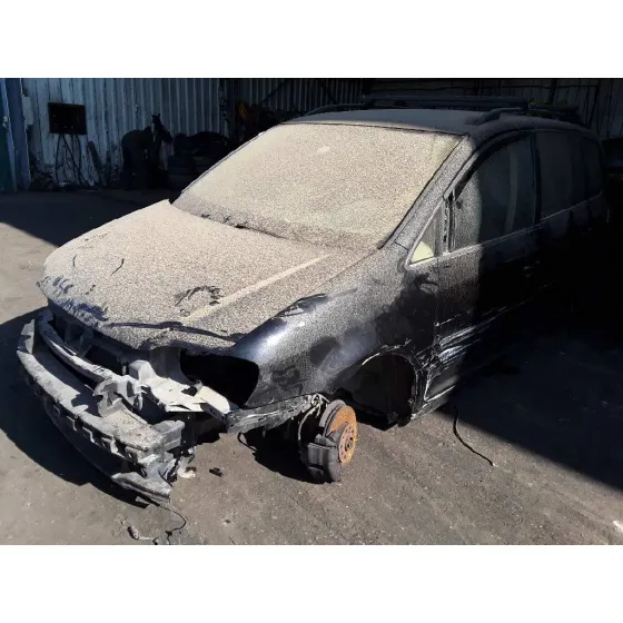 VOLKSWAGEN TOURAN (1T2) '2006 * NEGRO
